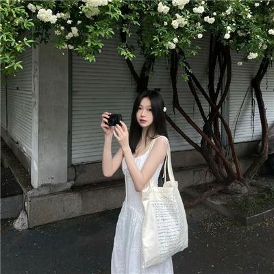 镇巴女子